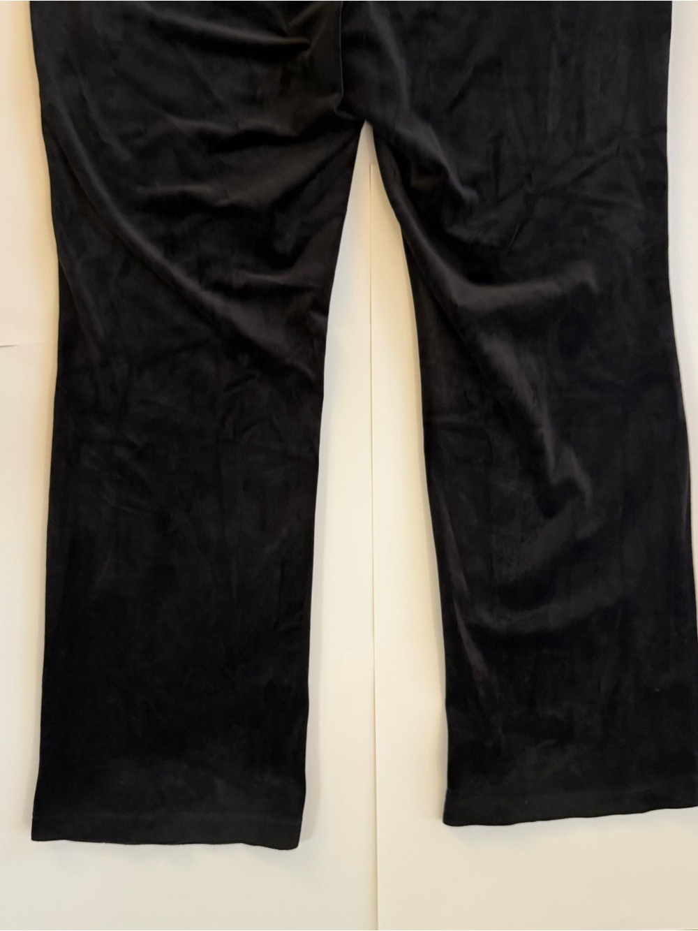 Juicy Couture Black Velour Tracksuit Set - Rhinestone Gothic Back Logo - Size 1X - Picture 9 of 9